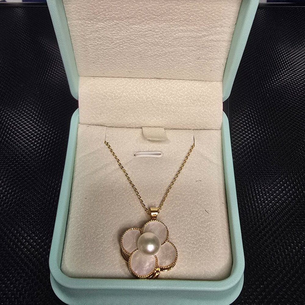 Flower Fidget Necklace